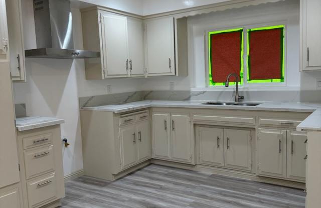 This Beautiful Home is Available NOW for Lease! 3BR/2BA Located in North Hollywood Gallery 3
