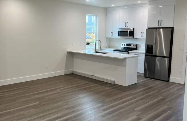 Brand New 3 bedroom, 2.5 Bath Townhomes Gallery 3