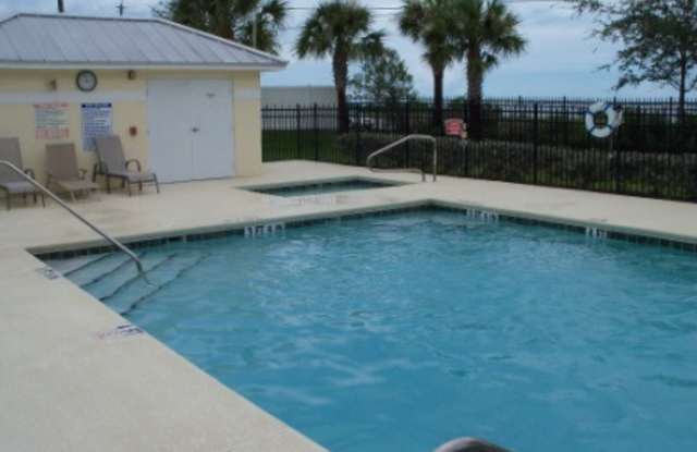 BEAUTIFUL 3 BD/3.5BA TOWNHOUSE IN PALM BAY Gallery 4