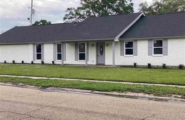 6072 SUMRALL Drive - 6072 Sumrall Drive, Baton Rouge, LA 70811