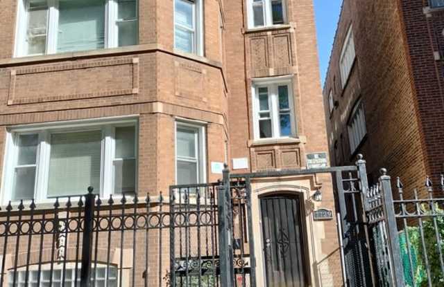 7729 South Essex Avenue - 1 photos photos