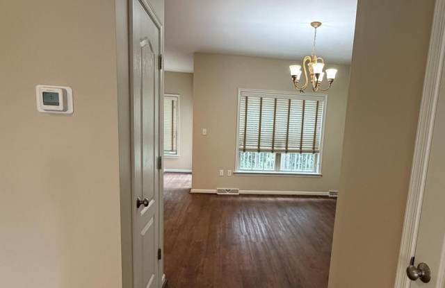 6312 CREEKBEND Drive Gallery 3