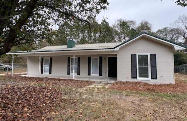 106 Bonanza Dr - 106 Bonanza Drive, Ladonia, AL 36869