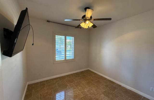 Desirable Camarillo home in the Pitts Ranch Neighborhood Gallery 4