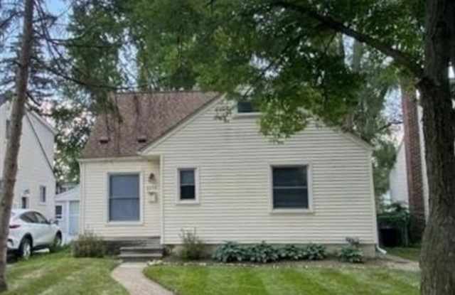 3358 Ellwood Avenue photos photos