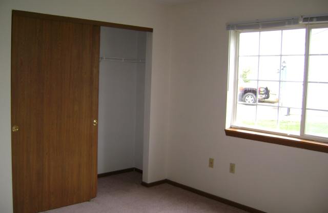 2026 S. Cliff-Alex Ct. Unit D Gallery 1