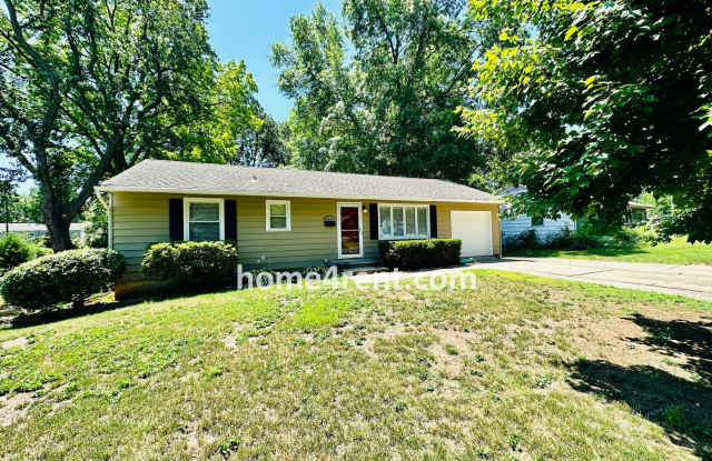 Beautiful Hardwoods w Fenced-in Yard! photos photos