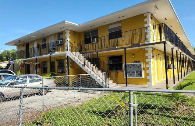 5600 NW 7th Ct photos photos