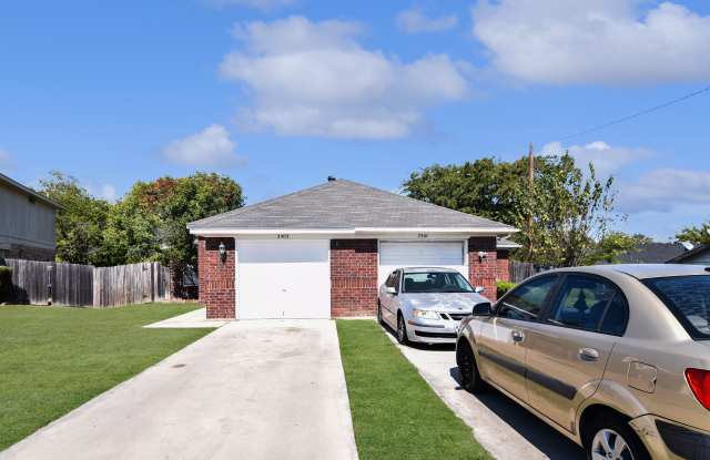 2303 Wales Cir photos photos