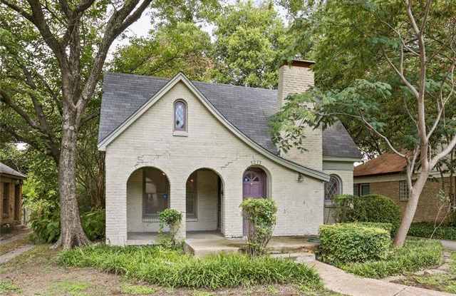 5215 Alcott Street Gallery 2