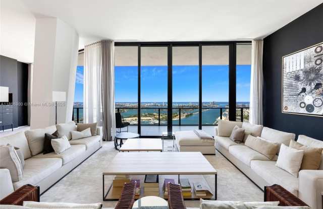1000 Biscayne Blvd photos photos