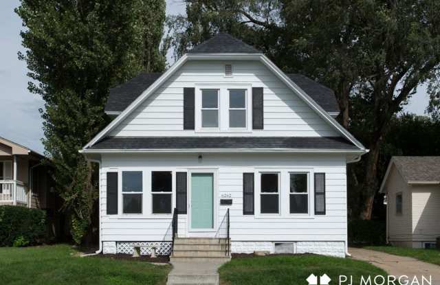6262 South Pine Street photos photos