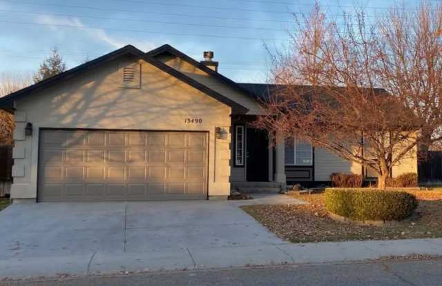 Clean Single-Level Home in Quiet Neighborhood photos photos