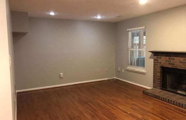 6025 CROCUS CT Gallery 4