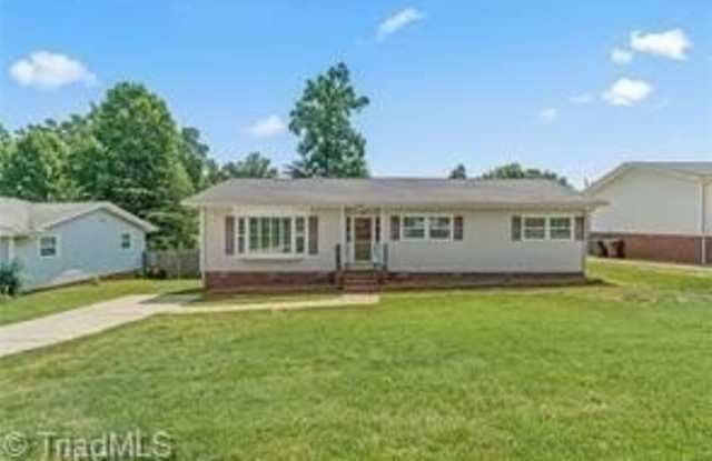 4810 Holders Road photos photos