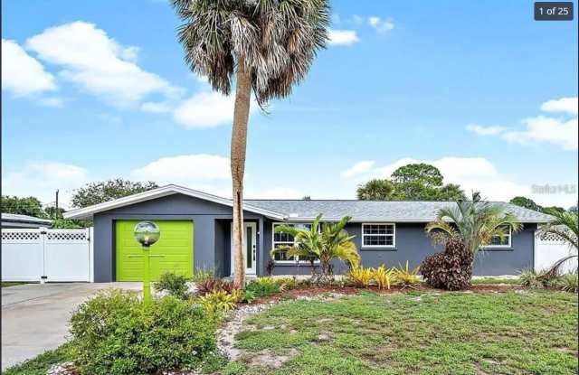 7355 Cass Cir - 7355 Cass Circle, Gulf Gate Estates, FL 34231