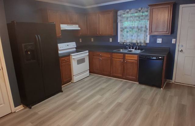 200 Hiram Terrace Path Gallery 3