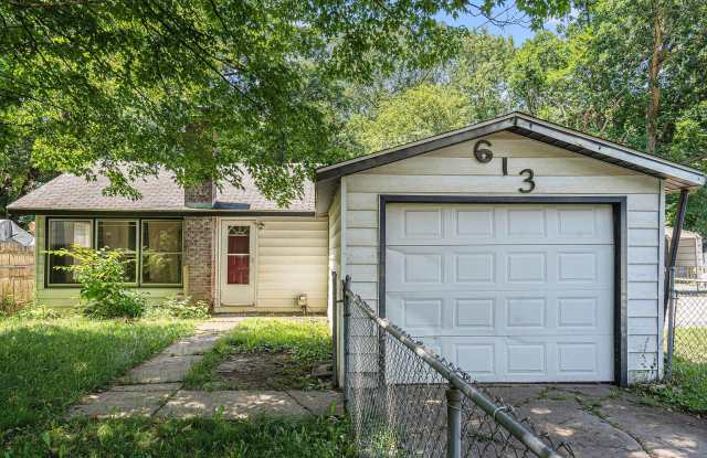 613 Washburn Ave photos photos