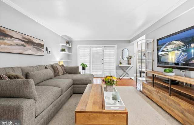 3332 SPRING Lane photos photos