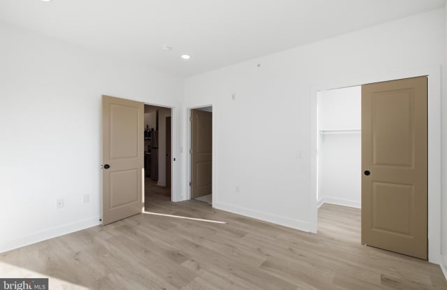 2322 N 5TH Street Gallery 4