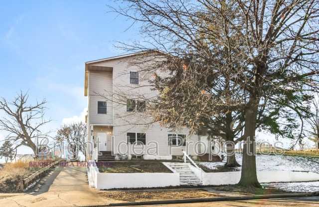 863 Clark Street - 1 photos photos