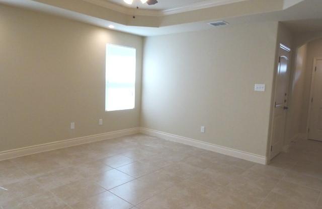 6607 Mia Way Gallery 3