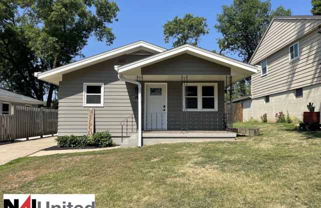 Three bed, one and a half bath home for rent photos photos