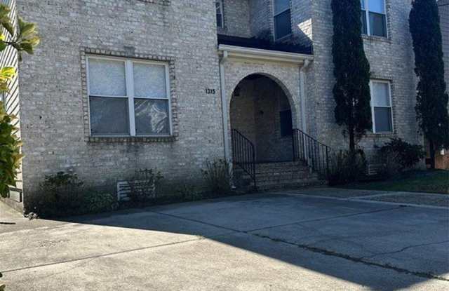 1315 Bolling Avenue Gallery 4