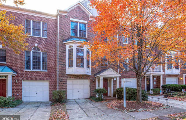 11441 SHERWOOD FOREST - 11441 Sherwood Forest Way, Fair Oaks, VA 22030