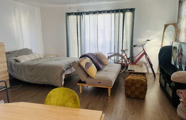 53 Argonne Avenue - 53 Argonne Avenue, Long Beach, CA 90803