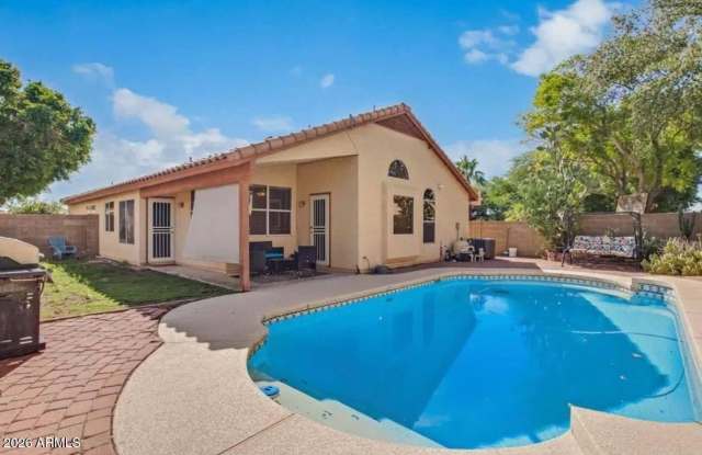 7942 W KIMBERLY Way Gallery 1