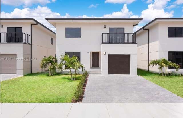 1350 Northwest 2nd Street - 1350 Northwest 2nd Street, Miami, FL 33125