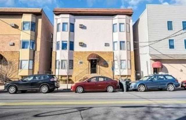 211-213 PROSPECT AVE - 211-213 Prospect Avenue, Bayonne, NJ 07002