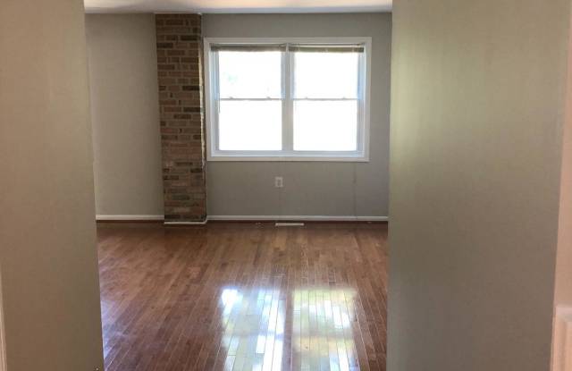 9814 LAKEPOINTE DRIVE Gallery 2