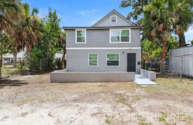 2624 13th Ave S photos photos