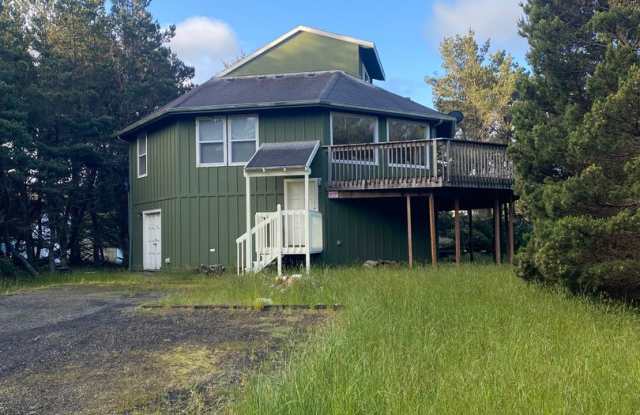 Octagonal Beach House - Sleeps 10 - MID-TERM photos photos