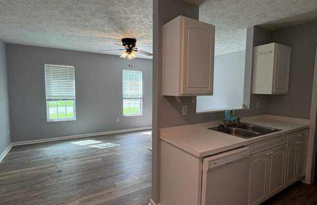4504 Old Cherry Point Road Gallery 4