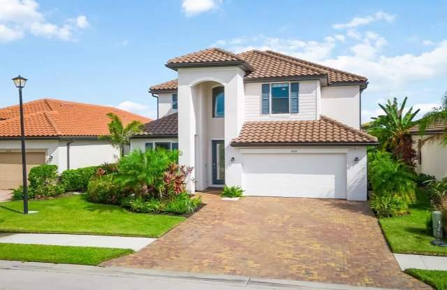 1610 Santiago Cir Gallery 1