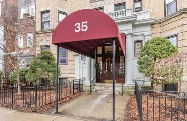 35 Queensberry 22 - 35 Queensberry Street, Boston, MA 02215