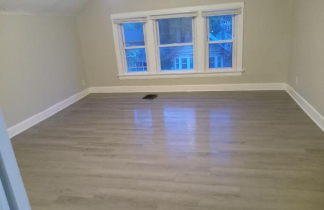1527 Dixmont Ave photos photos