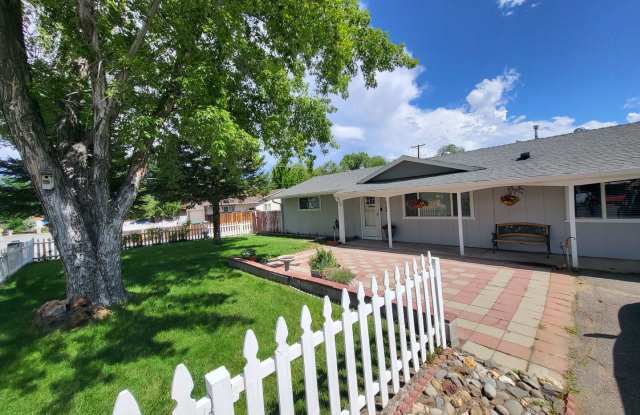 Beautiful and Spacious! 4759 August Dr. Carson City NV photos photos