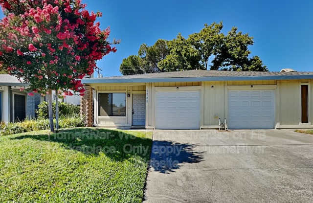 1740 Avondale Ave photos photos