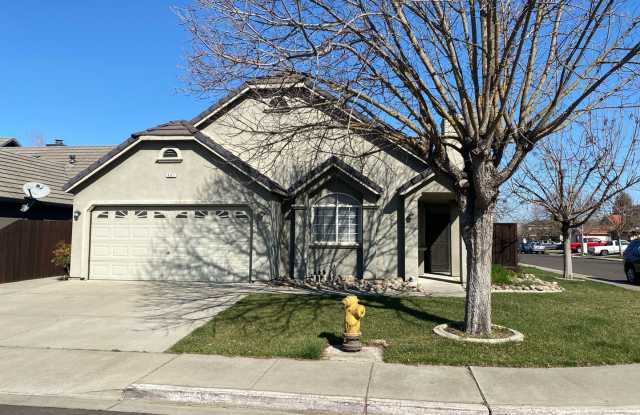 Cute 3 Bedroom Home photos photos