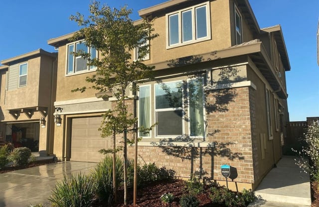 1657 Lion St - 1657 Lion Street, Rocklin, CA 95765