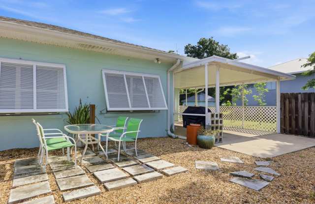 Home for rent Gallery 4