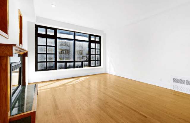 145 E 58th St Gallery 3