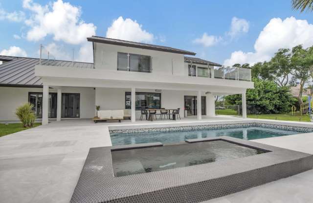 10385 Avenida Del Rio - 10385 Avenida Del Rio, Palm Beach County, FL 33446 10385 Avenida Del Rio - 10385 Avenida Del Rio, Palm Beach County, FL 33446