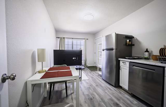 343 Tungsten St # B Gallery 2