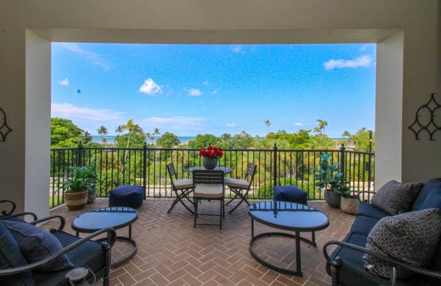 READY FOR LUXURY AND PRIVACY? SEASONAL RENTAL AT CHARLESTON SQUARE COQUINA SANDS ** HIGHLY DESIREABLE PRIME LOCATION ** photos photos