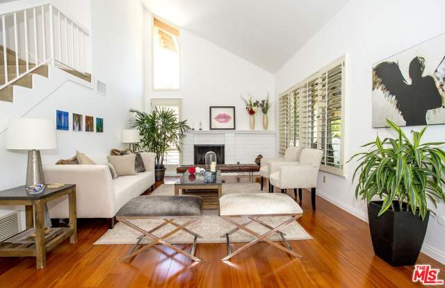 10228 Mossy Rock Cir - 10228 Mossy Rock Circle, Los Angeles, CA 90077